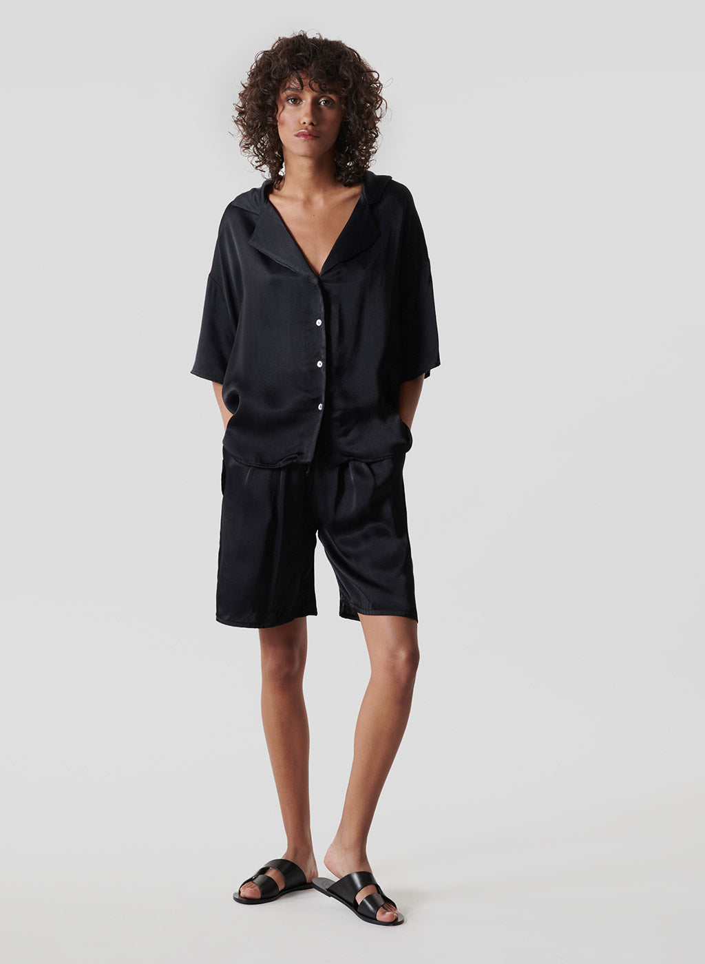 Bermuda Hero Satin Noir - Jeanne Vouland