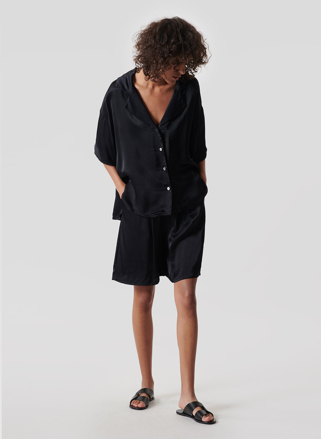 Bermuda Hero Satin Noir - Jeanne Vouland